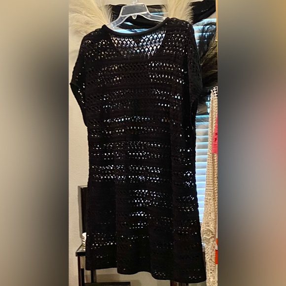 ♥️ Torrid Black Crochet Swim Cover-Up Tunic - Size 2X - NWT! - Picture 6 of 7
